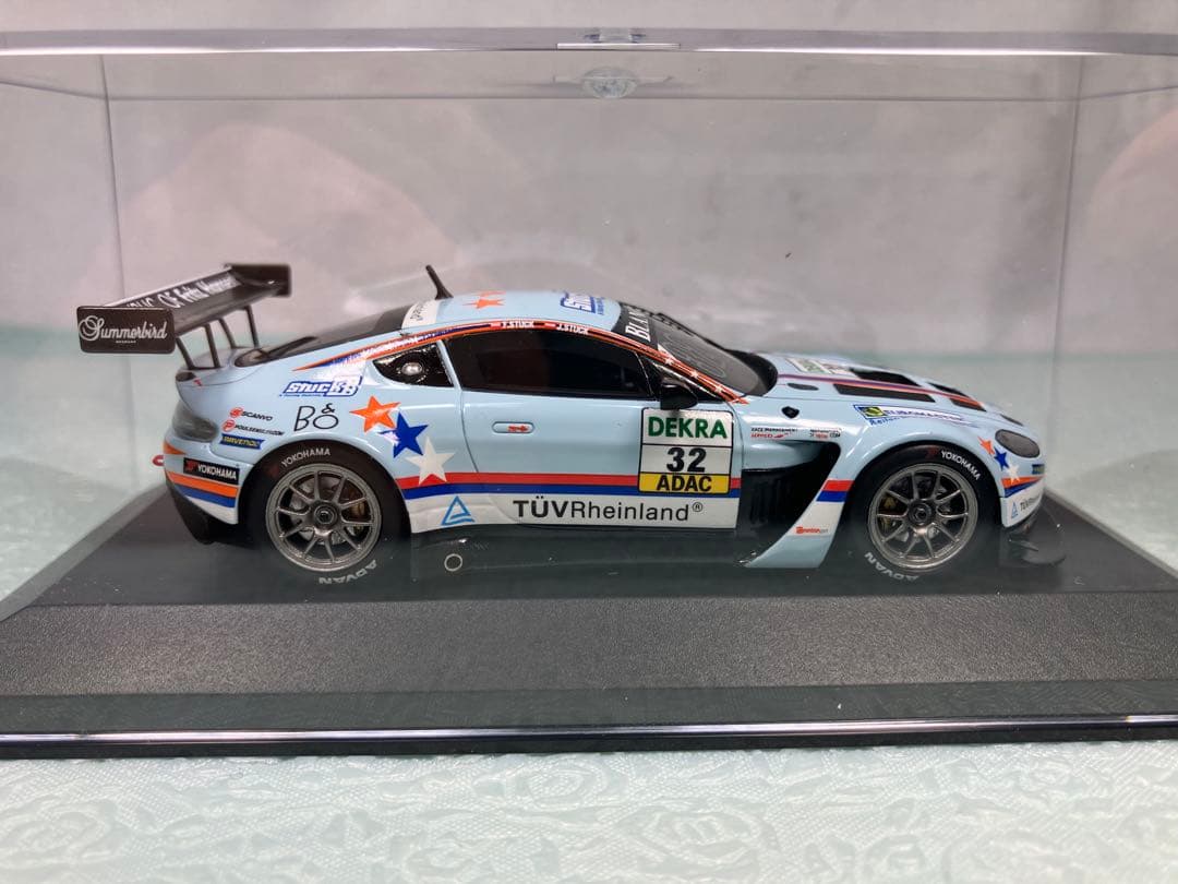 ミニチャンプスAston Martin V12 GT3 2012年300台限定