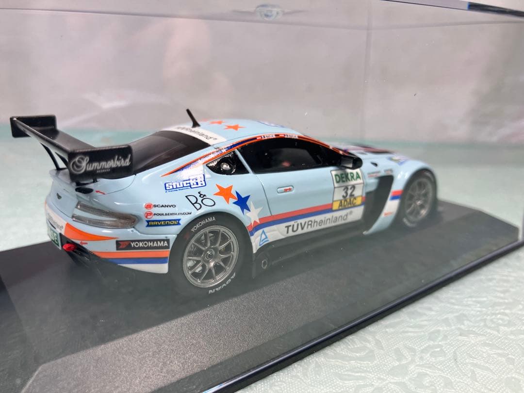 ミニチャンプスAston Martin V12 GT3 2012年300台限定