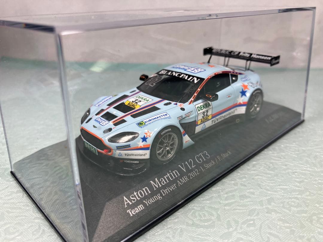 ミニチャンプスAston Martin V12 GT3 2012年300台限定