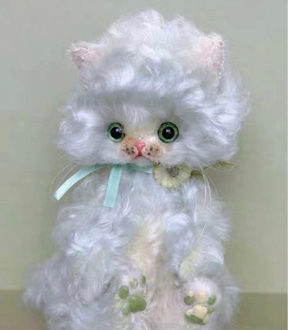アイスクリームカラーの仔猫 アーティストベア 海外作家様 ハンドメイド 置物