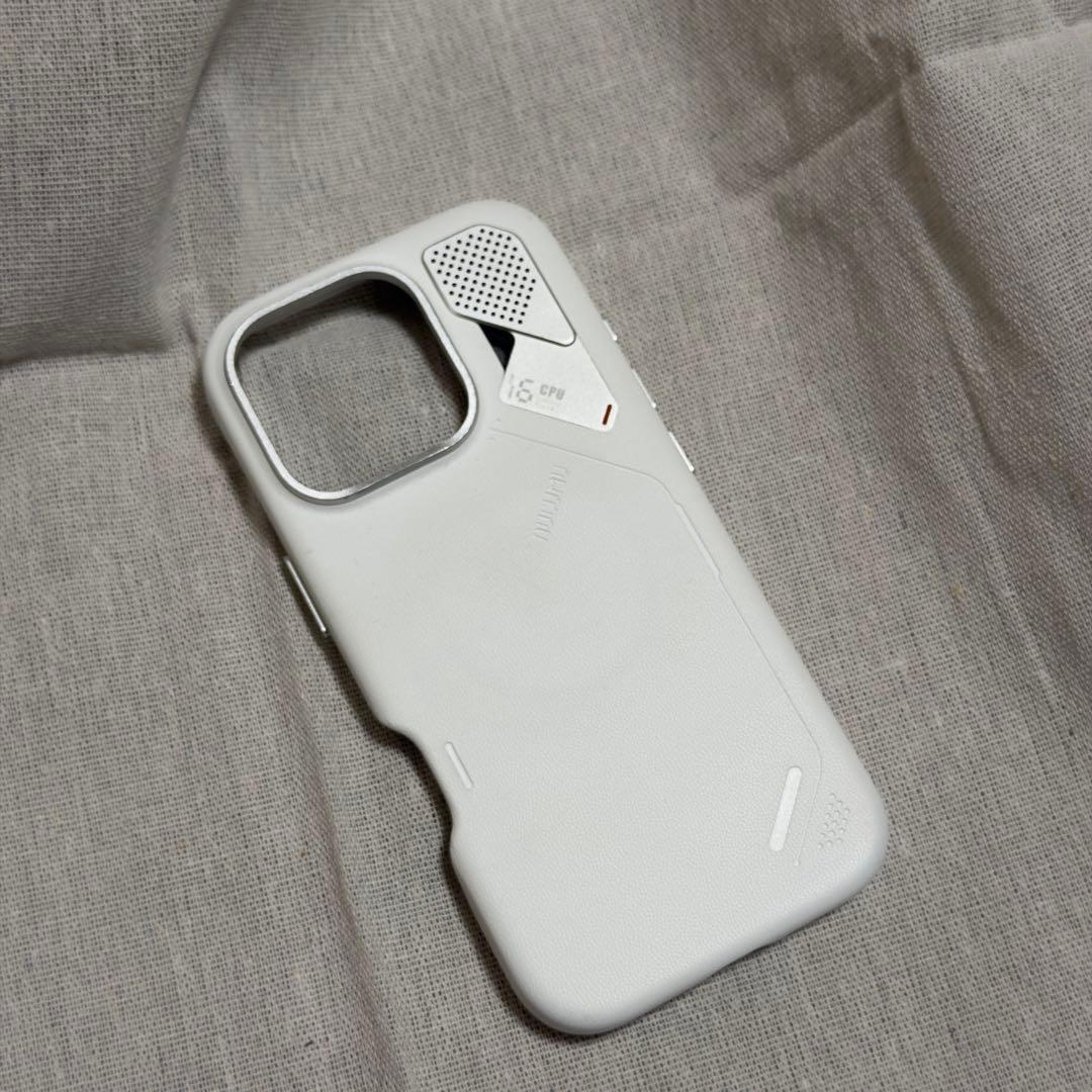 【美品】おまけありiPhone 16 Pro 256GB ナチュラルチタニウム