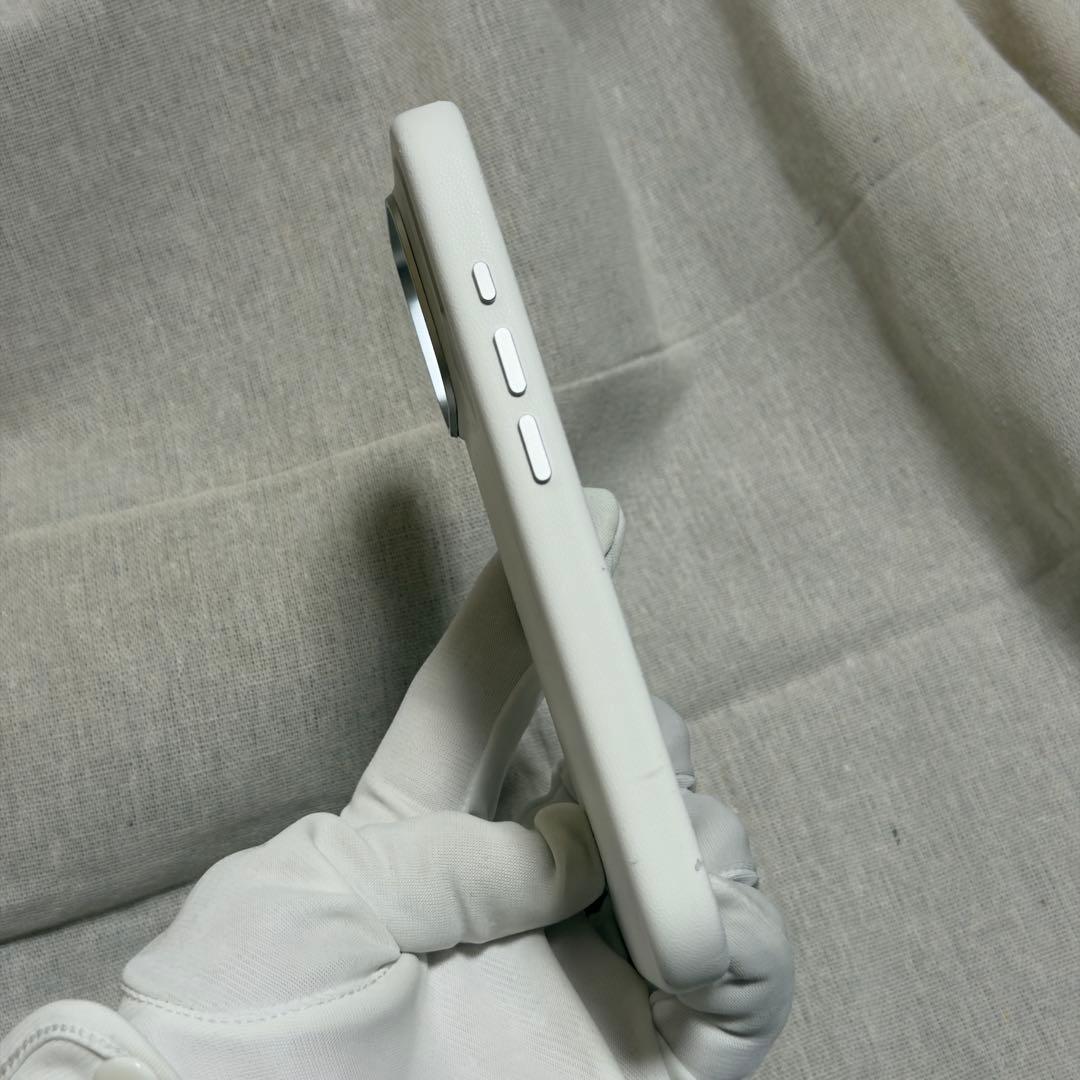 【美品】おまけありiPhone 16 Pro 256GB ナチュラルチタニウム