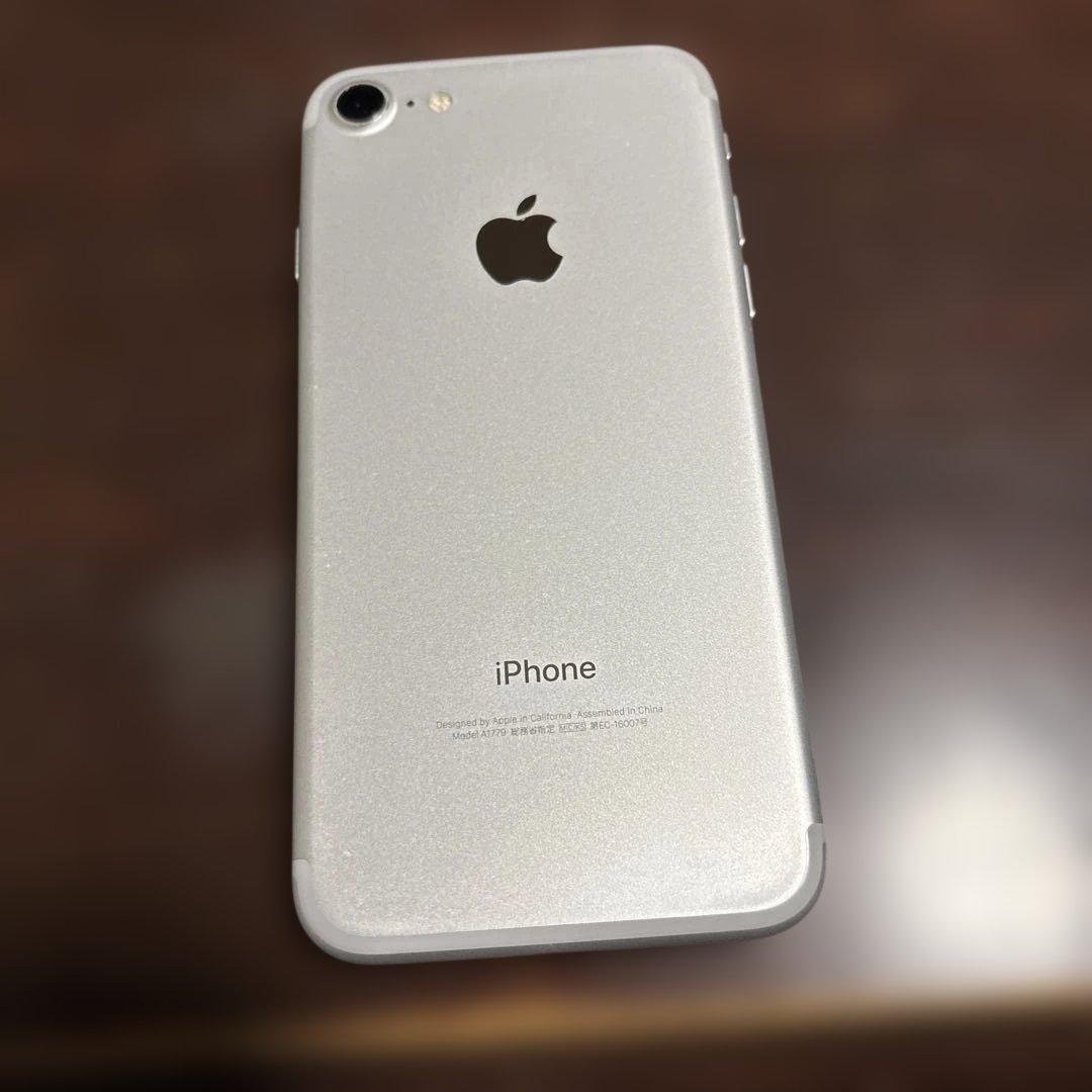 Apple iPhone7 シルバー 32gb