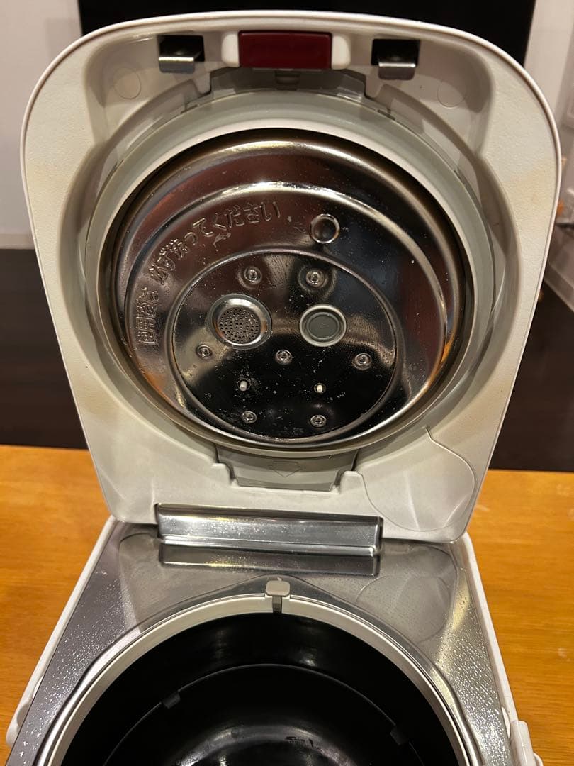 【送料無料】パナソニック Wおどり炊き 圧力IH炊飯器 SR-PW109