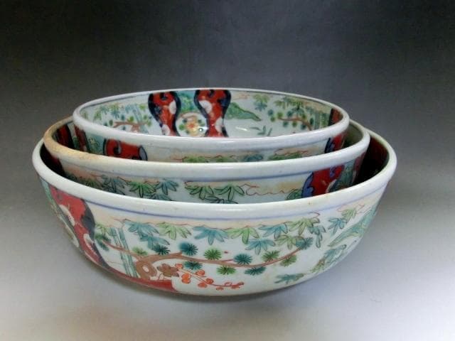 鉢■窓花唐草紋三鉢 蛇の目高台 赤絵 松竹梅 3つ鉢 伊万里(江戸後期～明治)■