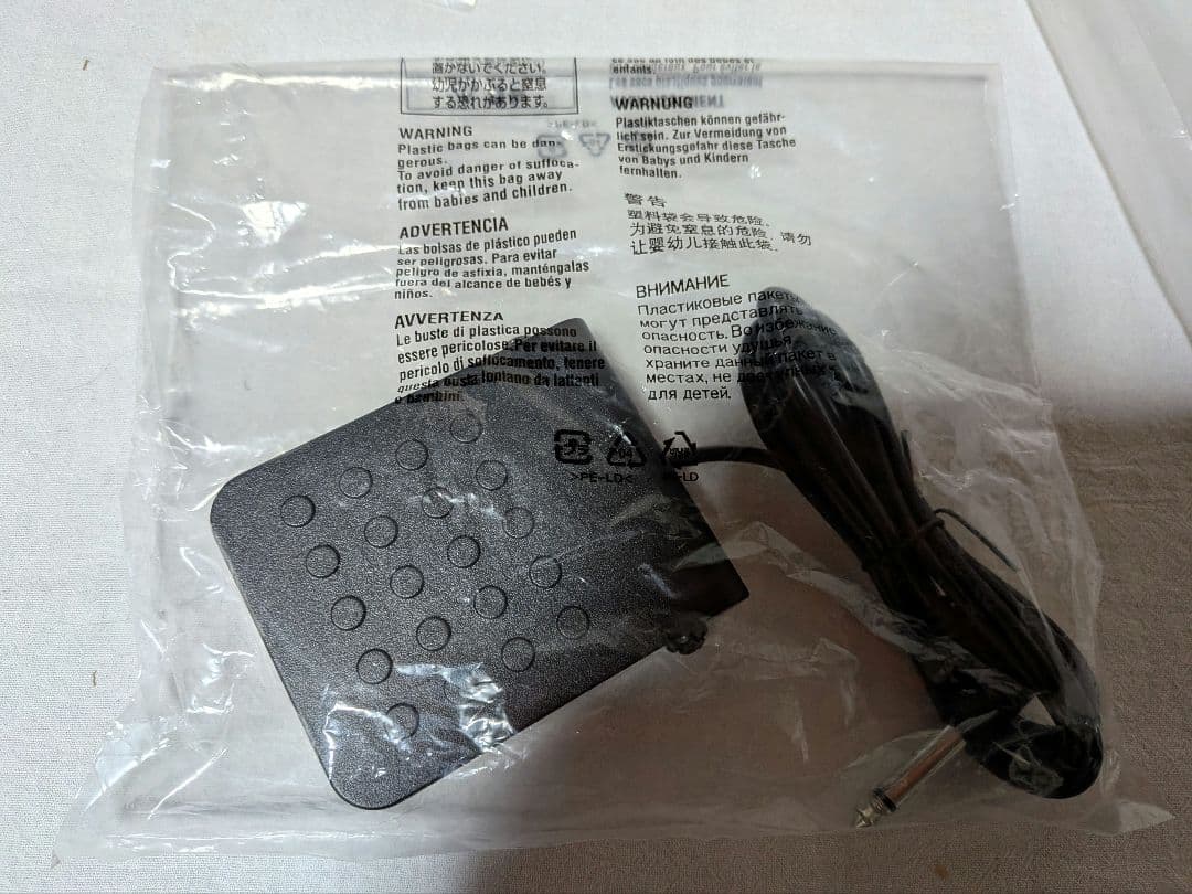 美品　CASIO カシオトーン CT-S1-76BK　キーボード 76鍵　ペダル