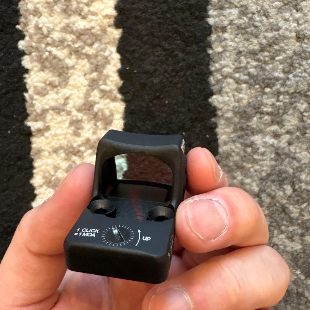 東京マルイ　USPコンパクト ガスガン Trjicon RMRセット