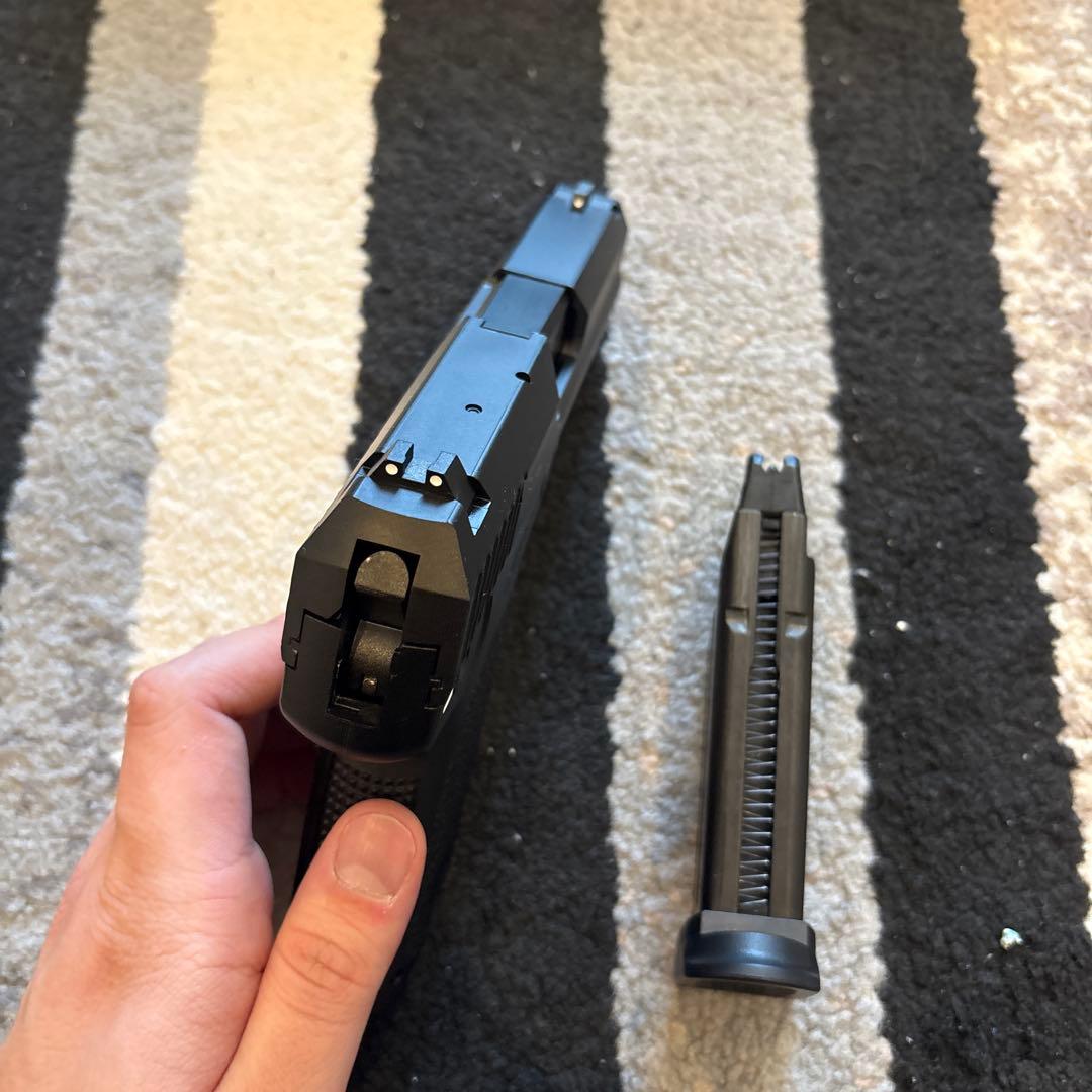 東京マルイ　USPコンパクト ガスガン Trjicon RMRセット