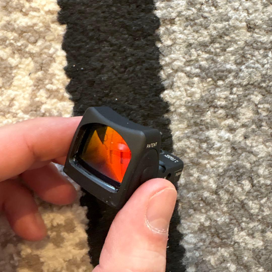 東京マルイ　USPコンパクト ガスガン Trjicon RMRセット