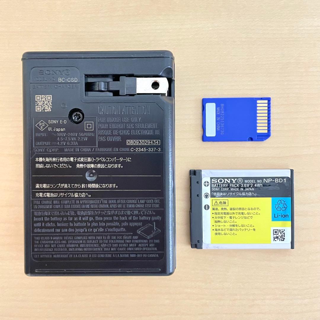 SONY Cyber-shot DSC-T77 サイバーショット　シルバー 薄型