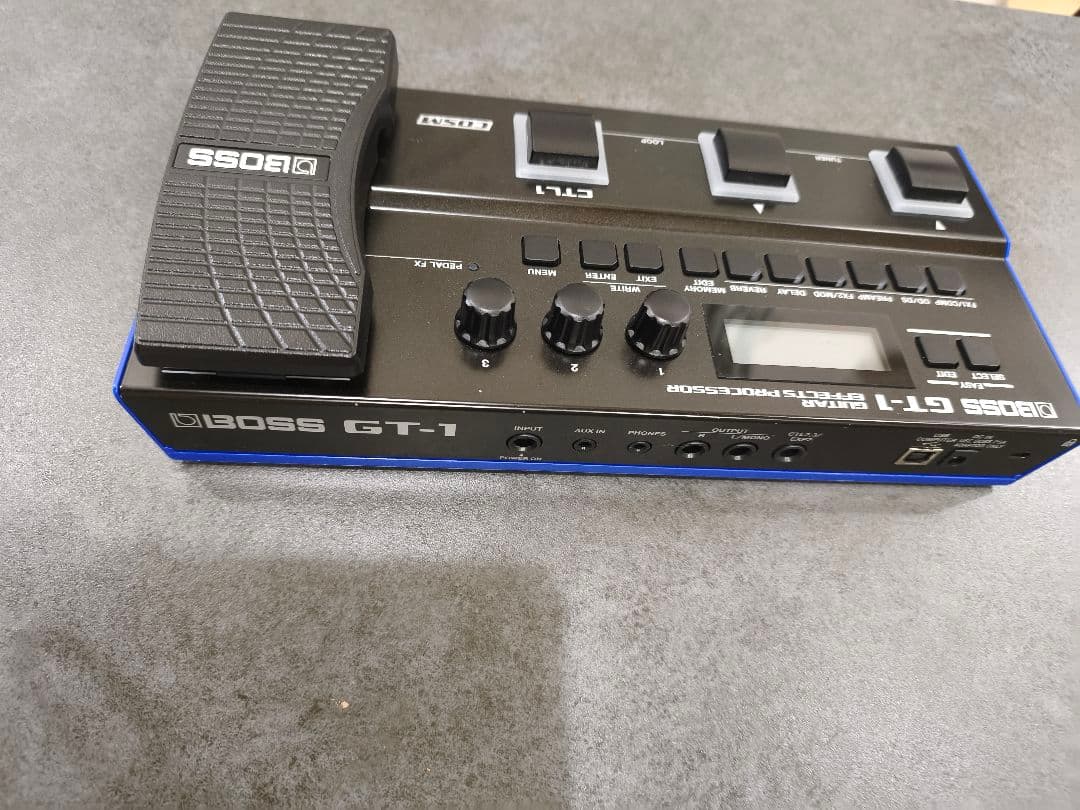 GT-1 ギターエフェクター　箱付き