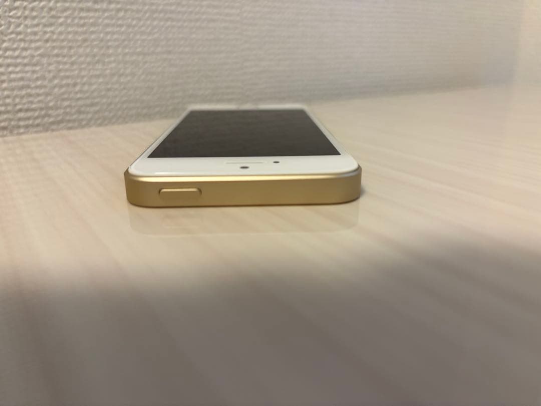 【美品】iPhone SE 第一世代32GBゴールドバッテリー最大容量87%