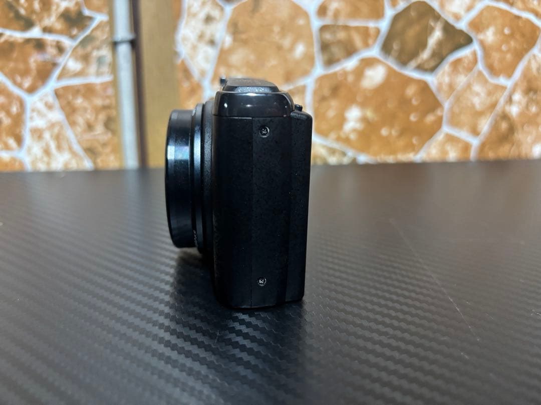 【ジャンク】オリンパス コンパクトデジタルカメラ SH-60 ブラック 本体のみ