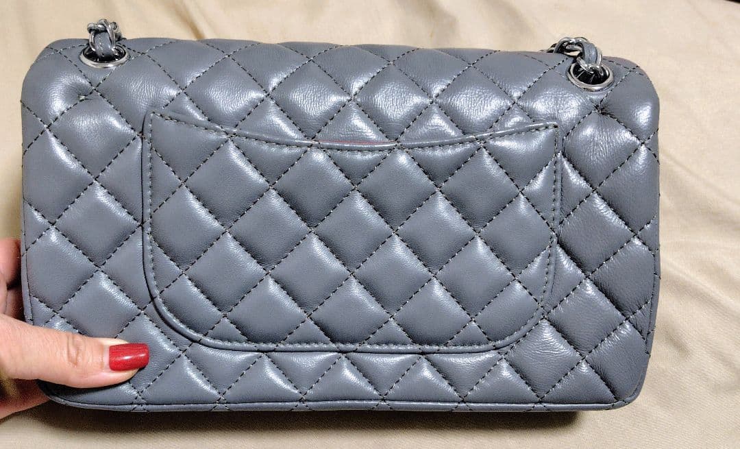 ‪♡CHANEL‪♡ グレー キルティング フラップバッグ✨美品✨