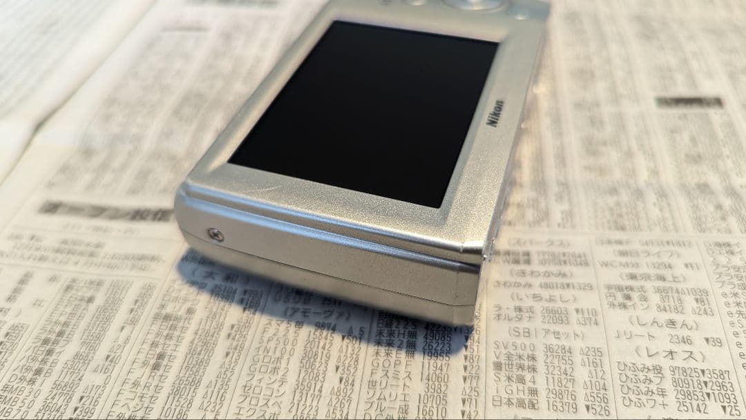 Nikon COOLPIX L19 コンパクトデジタルカメラ単3乾電池 動作品