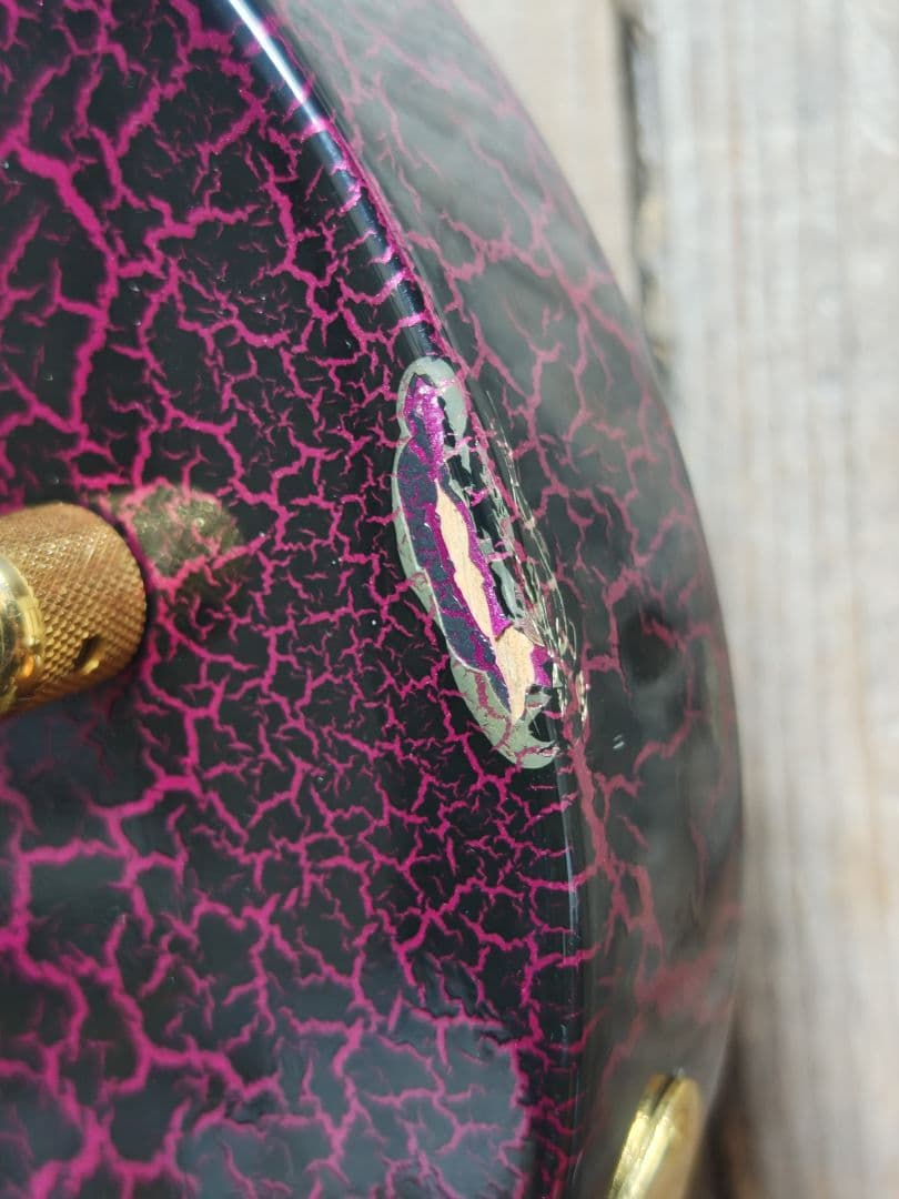 エレキギター ブラックとピンク　gotohペグ フロイドローズタイプ