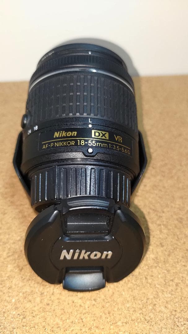 Nikon デジタル一眼レフカメラ D5600 ダブルズームキット、おまけ付