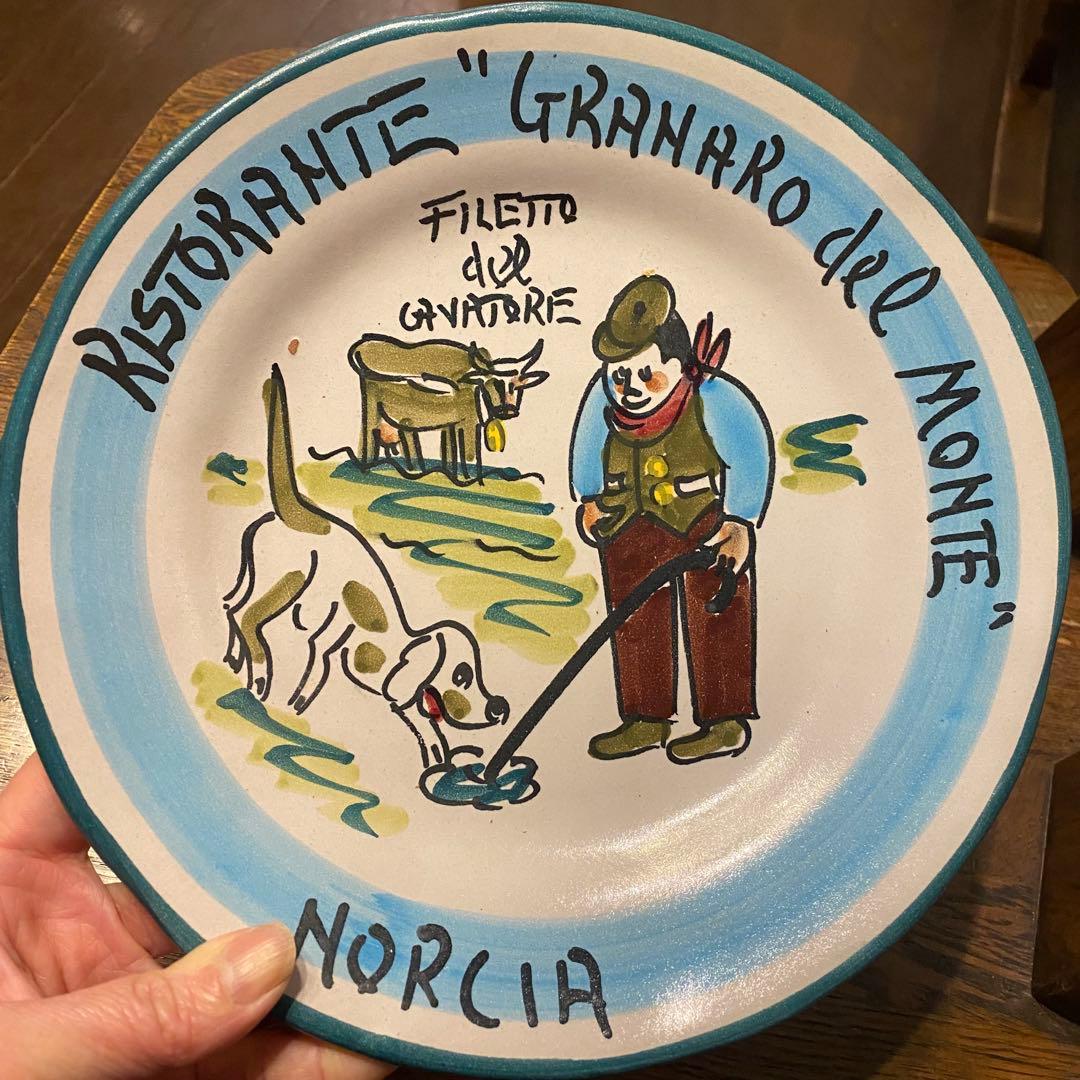 ブオンリコルド　イタリア製絵皿　1994 Norcia