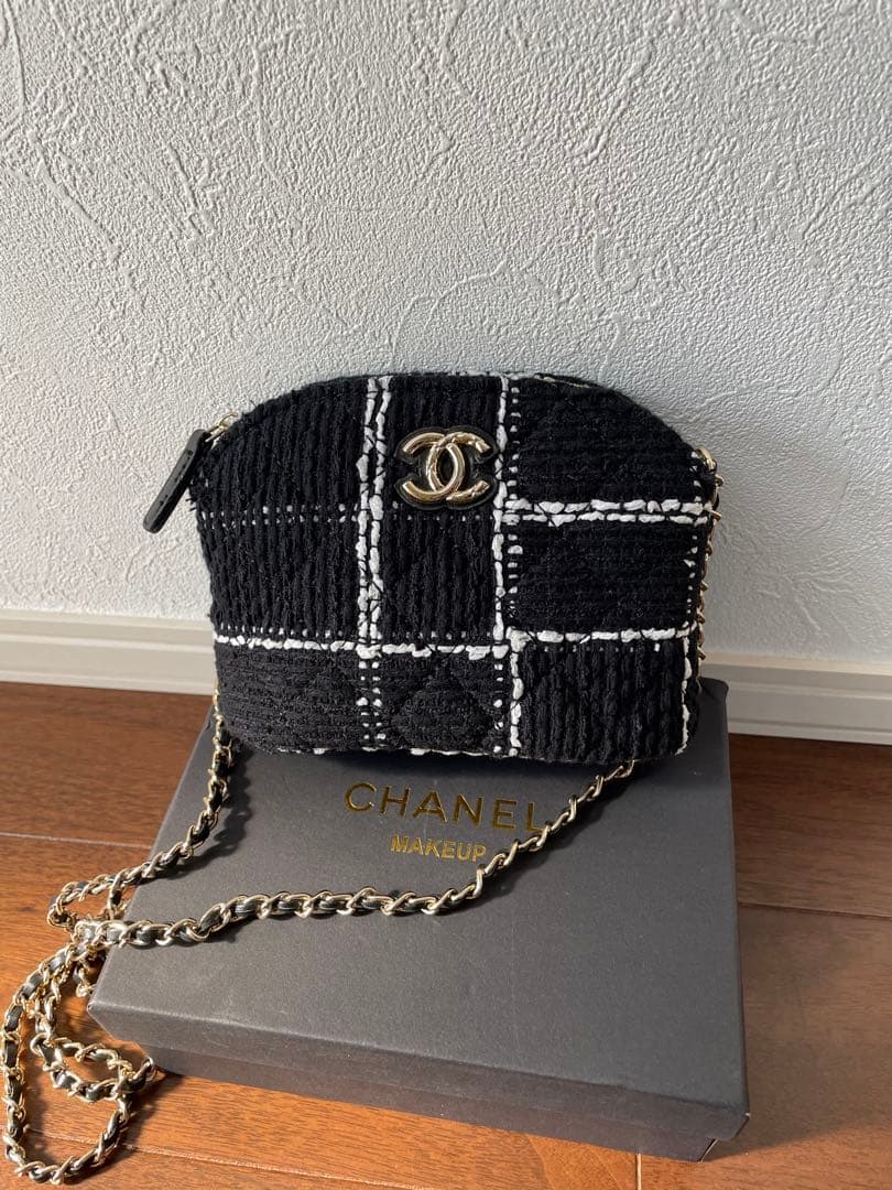 CHANEL シャネル　ノベルティ　ショルダーバッグ