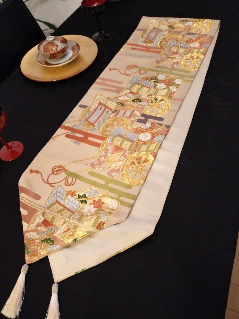 A924★逸品‼️ ひな祭り‼️御所車‼️正絹テーブルランナー2m12cm