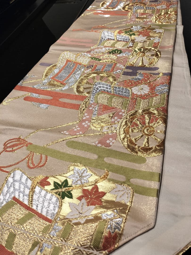 A924★逸品‼️ ひな祭り‼️御所車‼️正絹テーブルランナー2m12cm