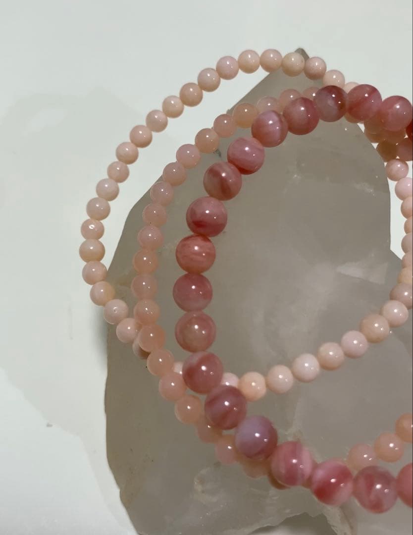 心にぬくもりを与えるパワー❣️★天然色★ ピンクオパール　6ミリのみブレスレット