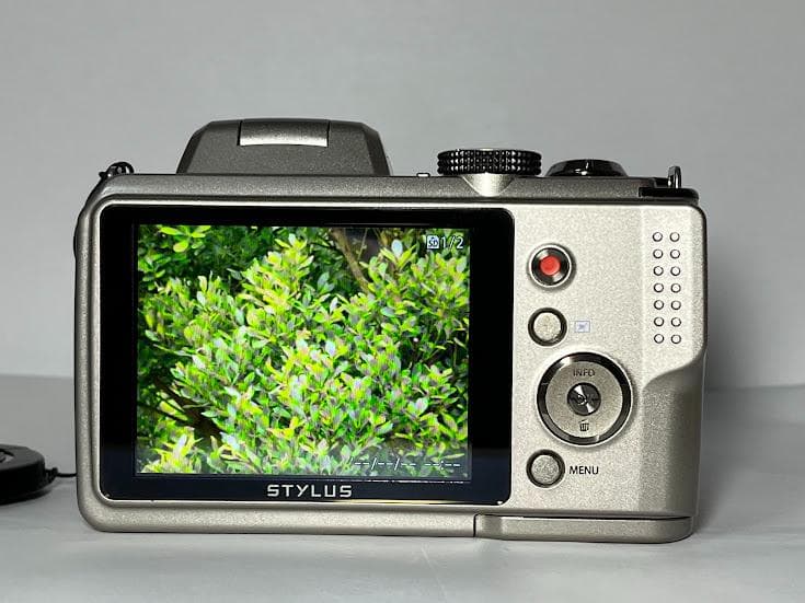 ★極上品★オリンパス OLYMPUS STYLUS SP-820UZ シルバー