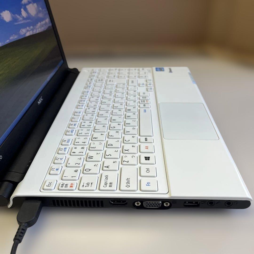 ☆訳有格安美品☆WindowsXP☆NEC13.3インチHD+液晶コンパクトPC