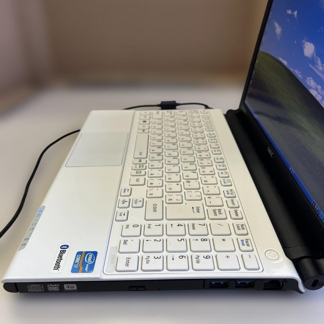 ☆訳有格安美品☆WindowsXP☆NEC13.3インチHD+液晶コンパクトPC