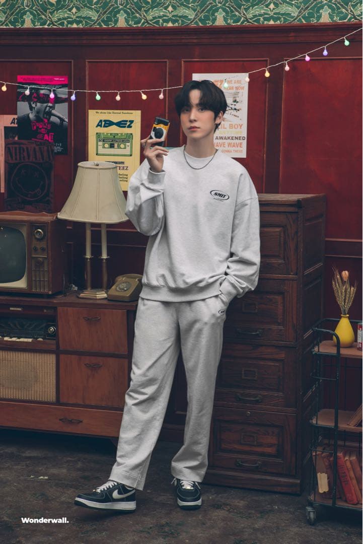 【新品未開封】ATEEZ × Wonderwall スウェット グレー