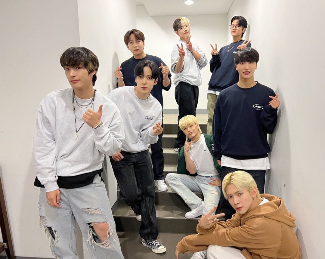 【新品未開封】ATEEZ × Wonderwall スウェット グレー
