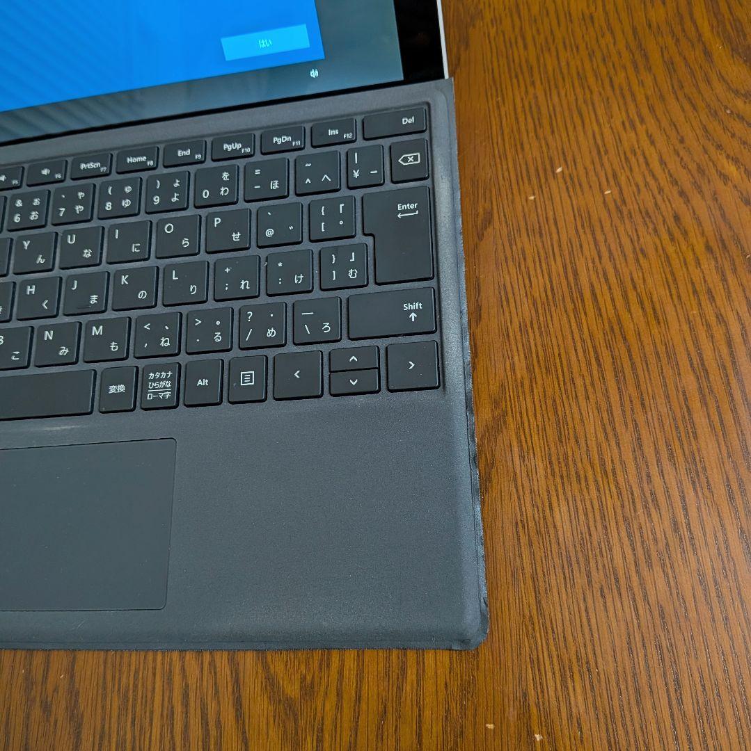 Microsoft Surface Pro5 タイプカバー、充電コード付属