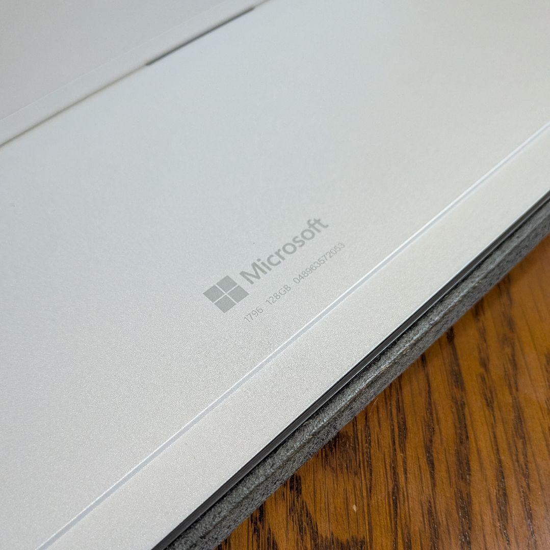 Microsoft Surface Pro5 タイプカバー、充電コード付属