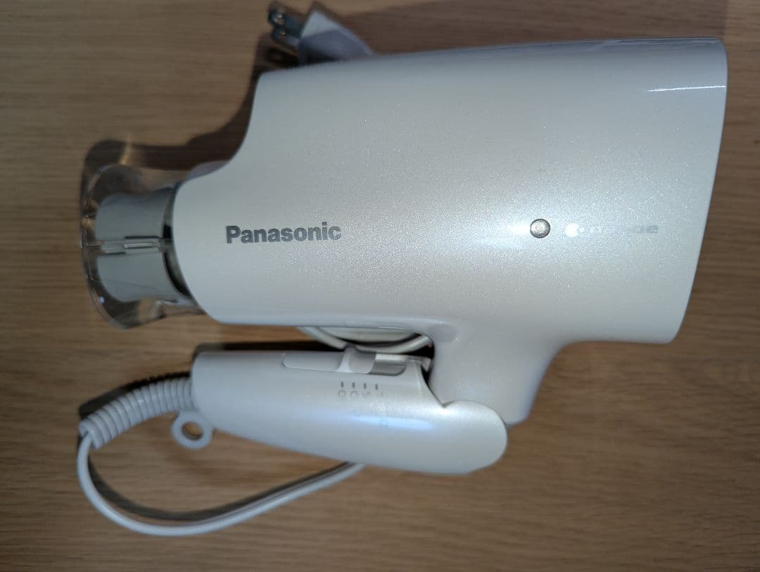 Panasonic EH-NA2K−W ヘアドライヤー ホワイト