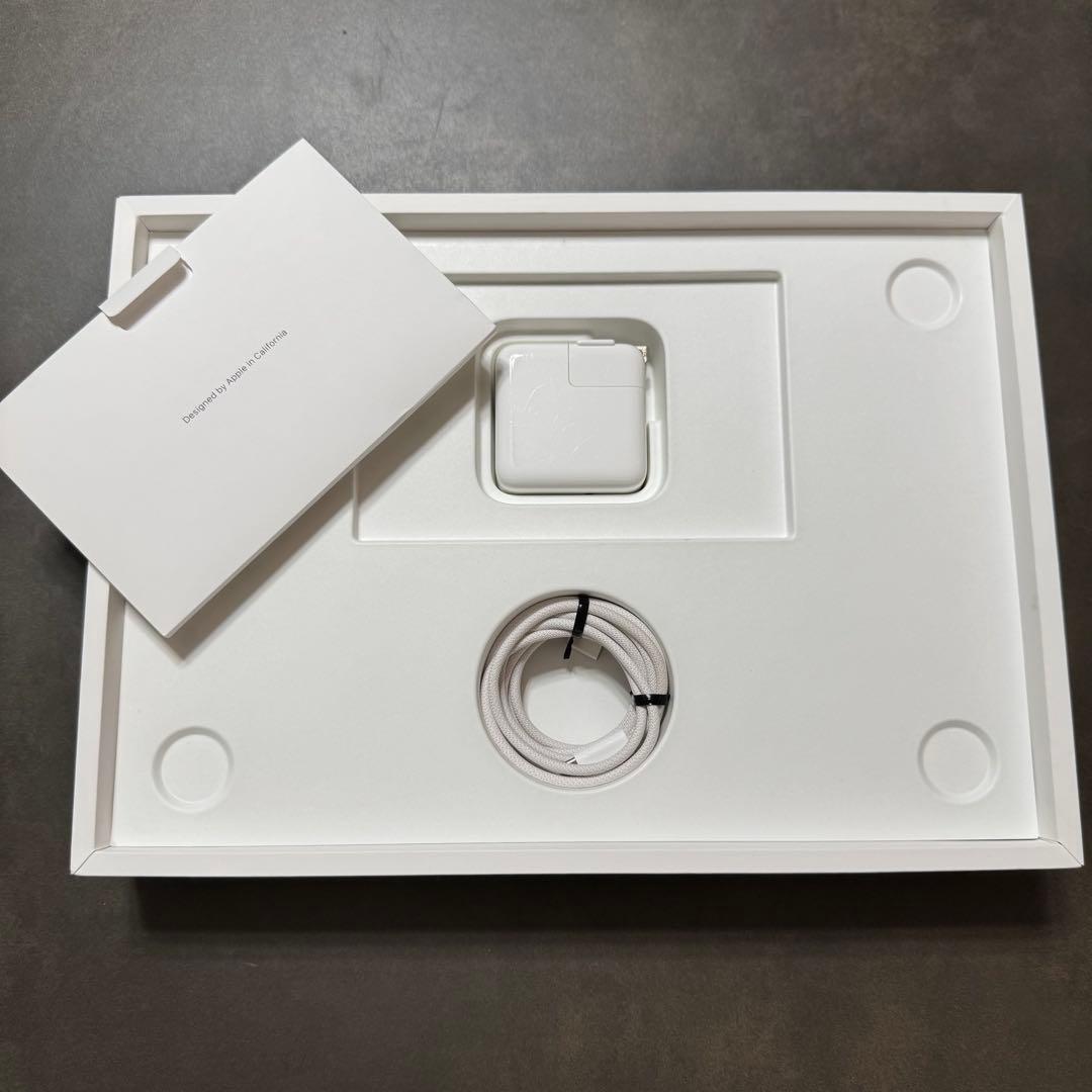 MacBookAir13インチ M4 256GB 16GB スターライトおまけ付