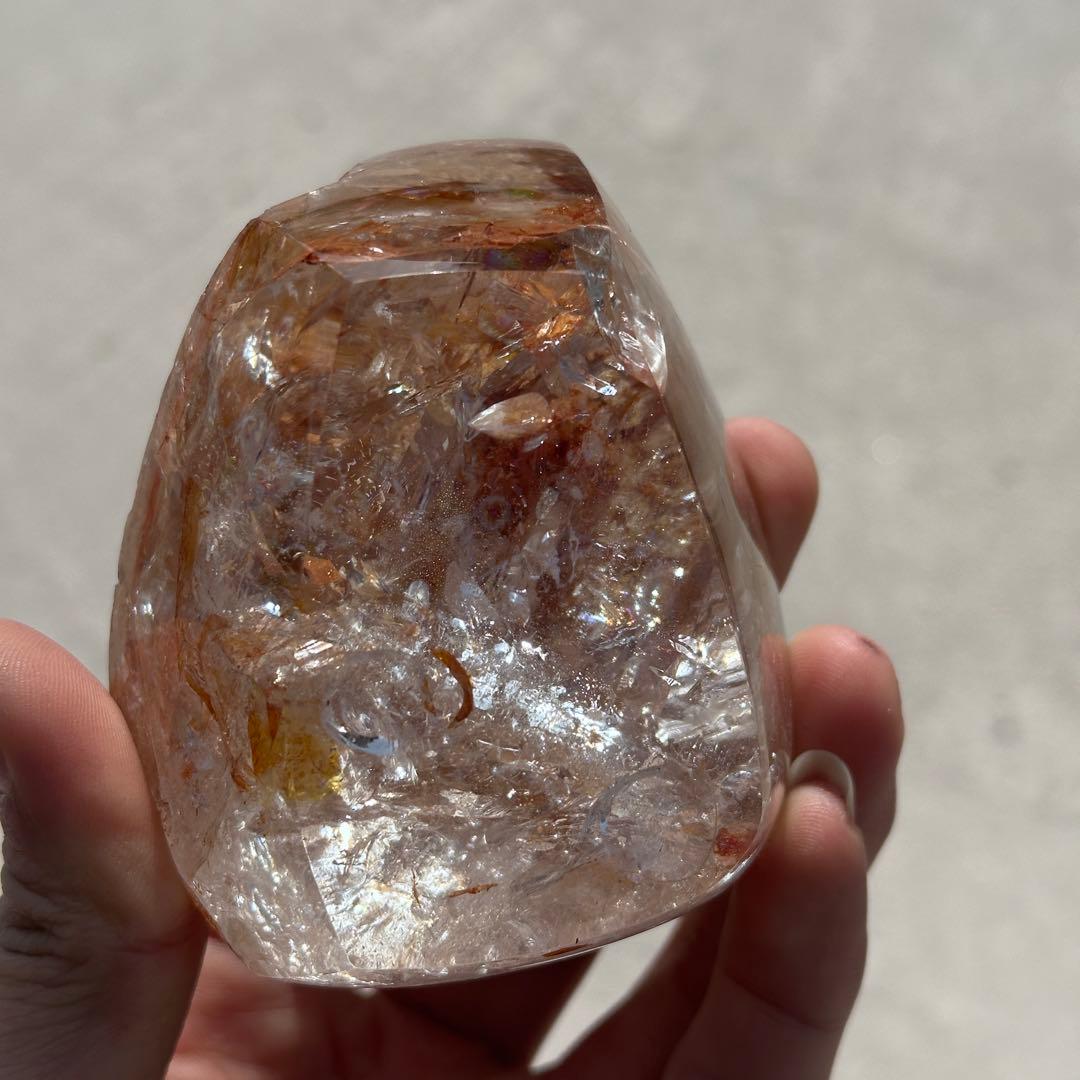 天然石ファイアクォーツ共生水晶の原石　置物G.707