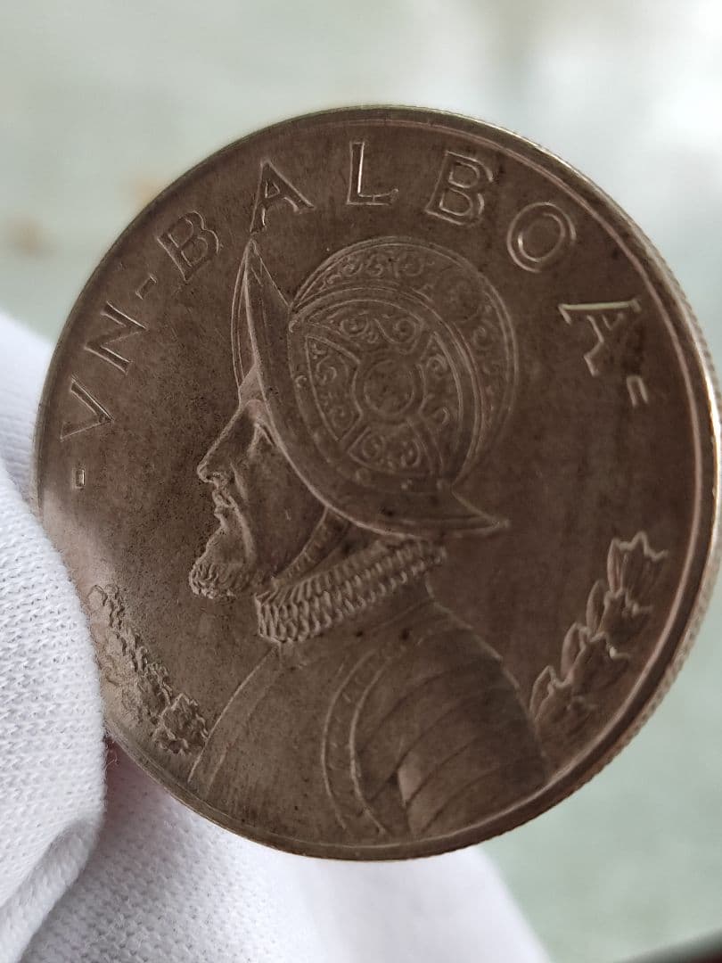 １９４７年　１バルボア銀貨　　バスコ・ヌーニェス・デ・バルボア
