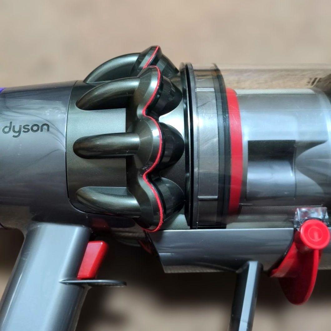 【美品】ダイソン cyclone v10 sv12 分解洗浄済み