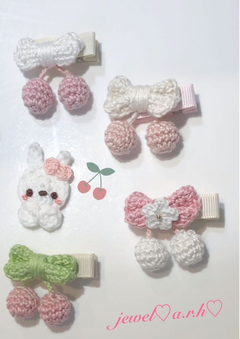 ハンドメイドベビーヘアクリップ　New pomponいちご　Y