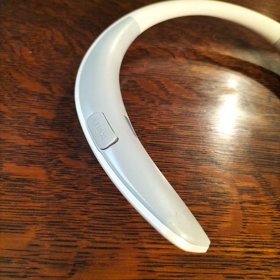 M♦パナソニック ワイヤレスネックスピーカーシステム SC-WN10-W