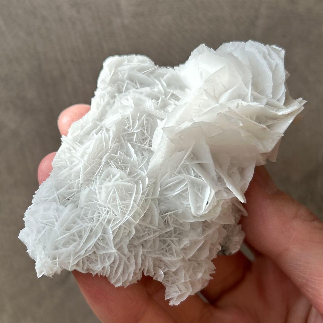 高品質　ホワイトローズカルサイト　白薔薇　カルサイト　ヤオガンシャン産