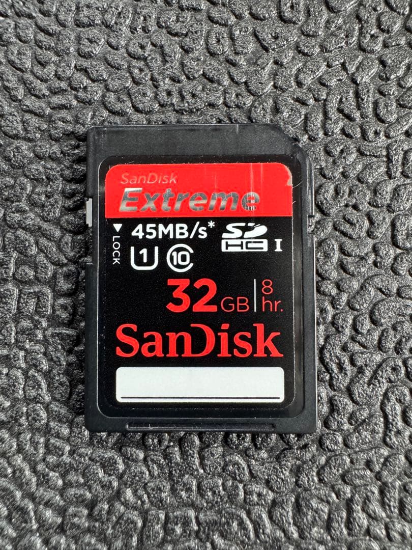 EOS 80D EF-S 18-135mm IS USM おまけ付き