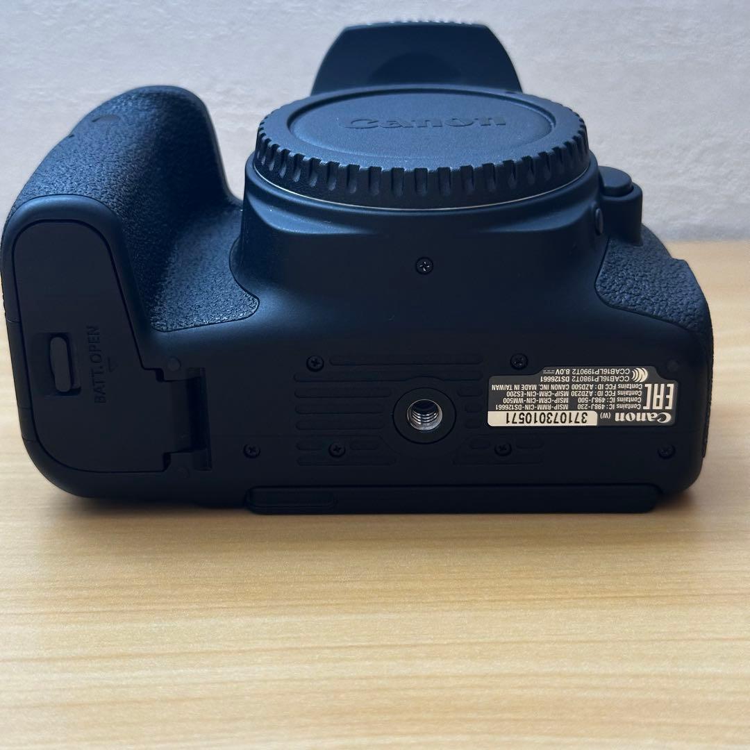 Canon EOS Kiss X9i ダブルズームキット+ 単焦点レンズ