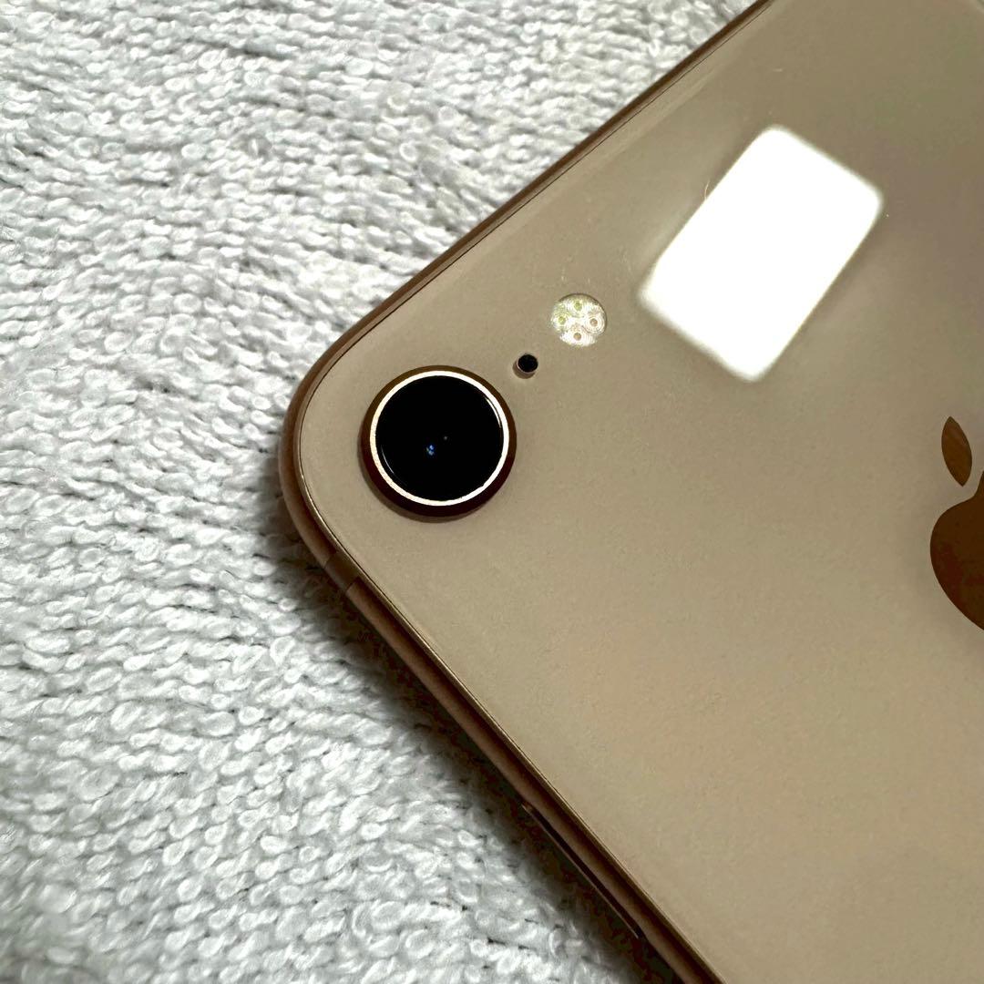 Apple iPhone 8 ゴールド 本体　SIMロックなし