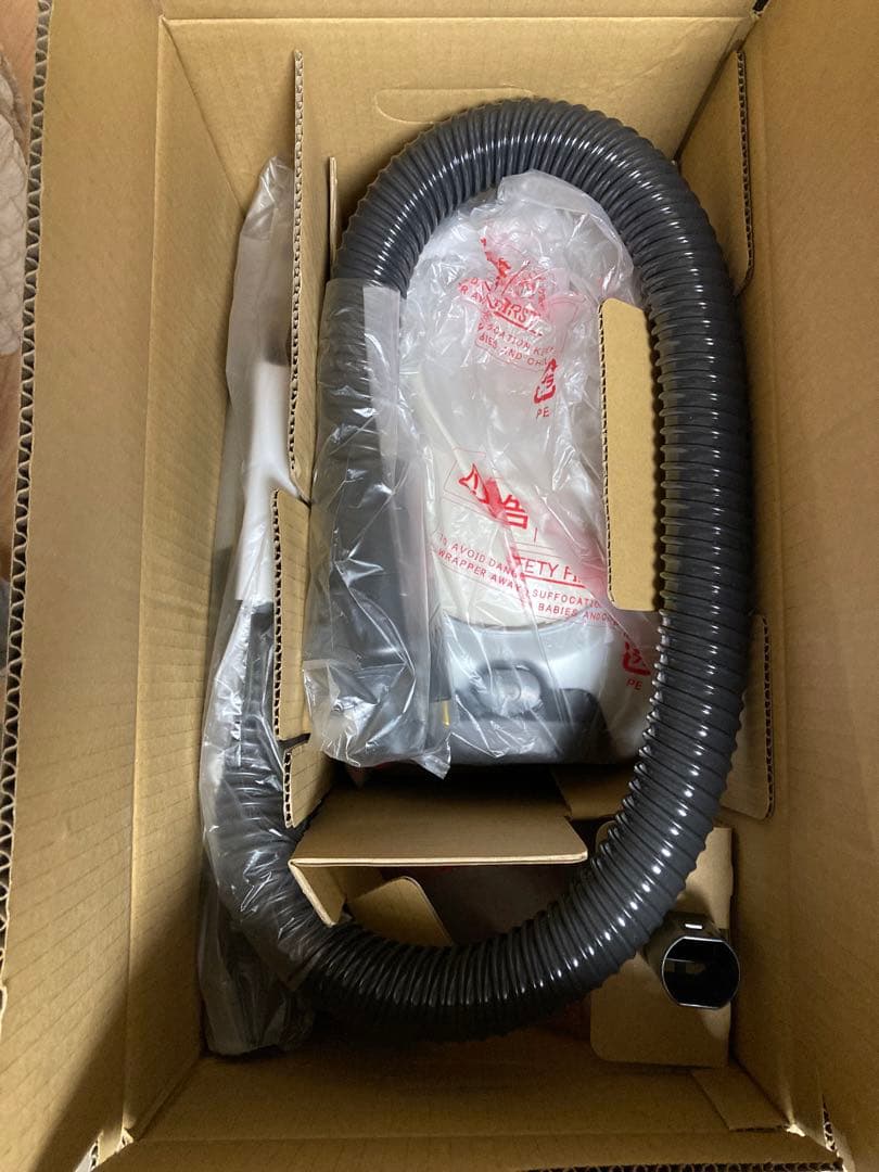 三菱　掃除機　紙パック式　未使用　ホワイト