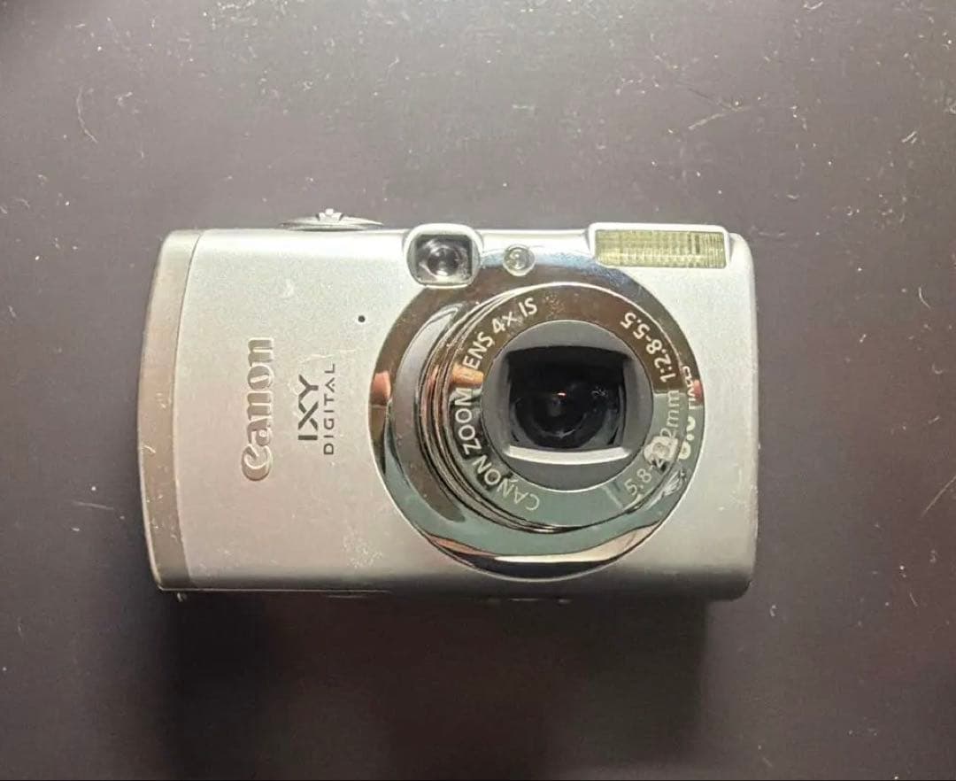 【ジャンク】Canon IXY DIGITAL 810IS バッテリー無し