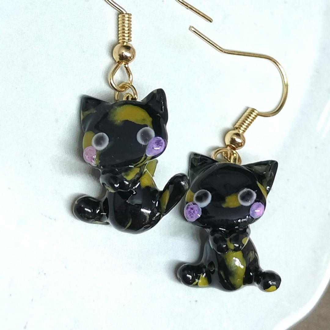 にゃんこピアス（サビ猫）