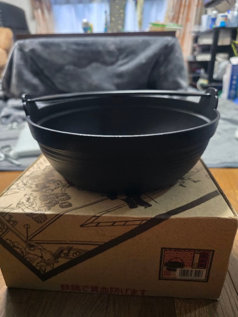 南部鉄器　鍋と木製蓋　新品未使用