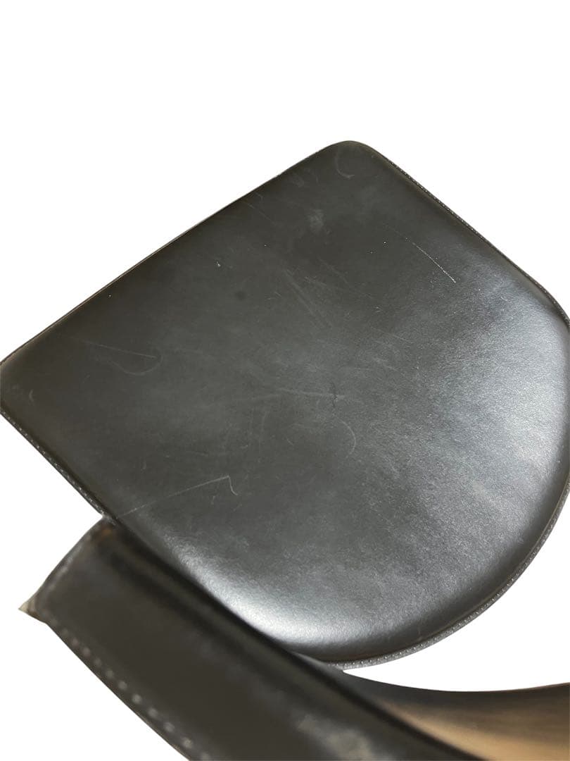 カリガリス Calligaris　本革ダイニングチェア　④