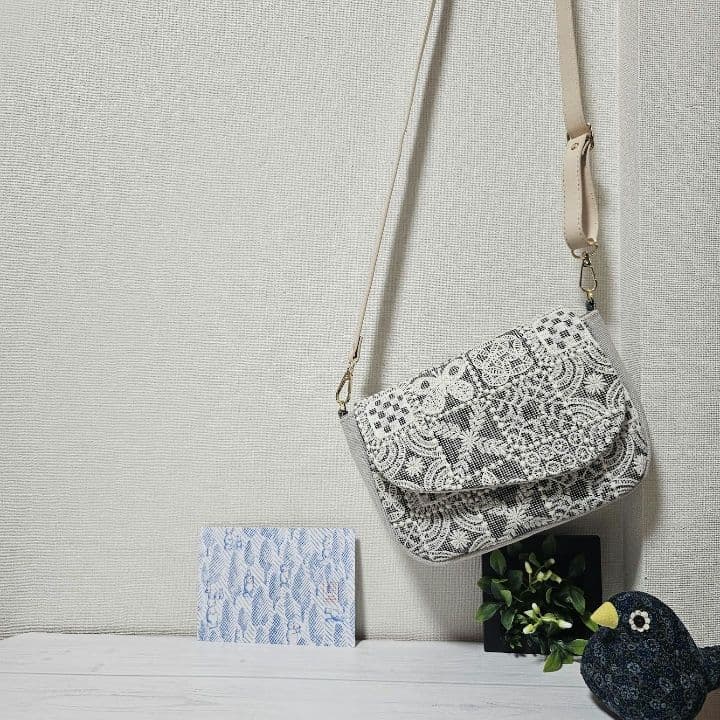 f.ニュールポシェット ショルダーバッグ ミナペルホネン フォレストタイル